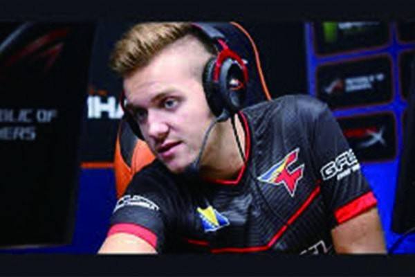 OMG赛后群访 教练：赛前互动是因为跟FPX选手都很熟才决定做的